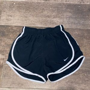 black and white nike shorts